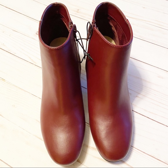 MARC New York Deep Red Booties Gold Block Heel 6 - Picture 6 of 8